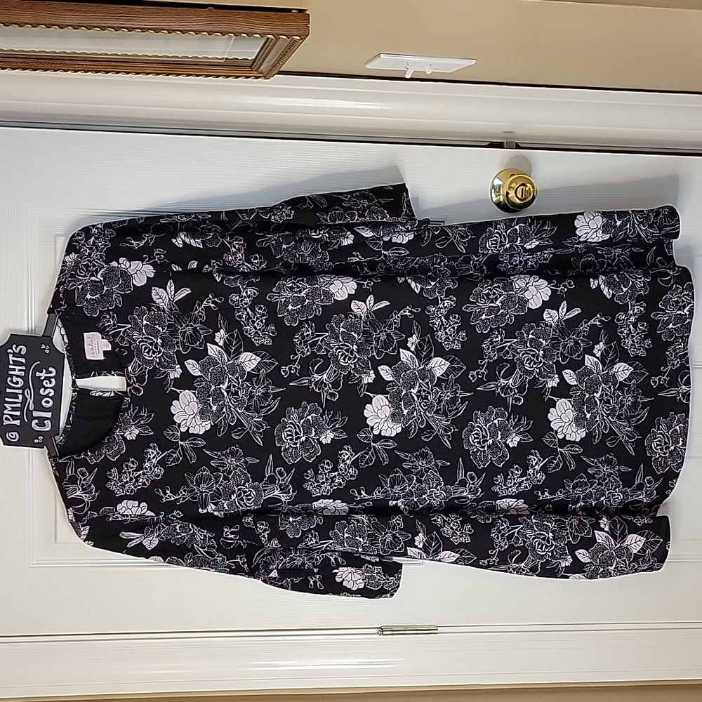 Isabel Maternity Tunic Large Black with White Flowers